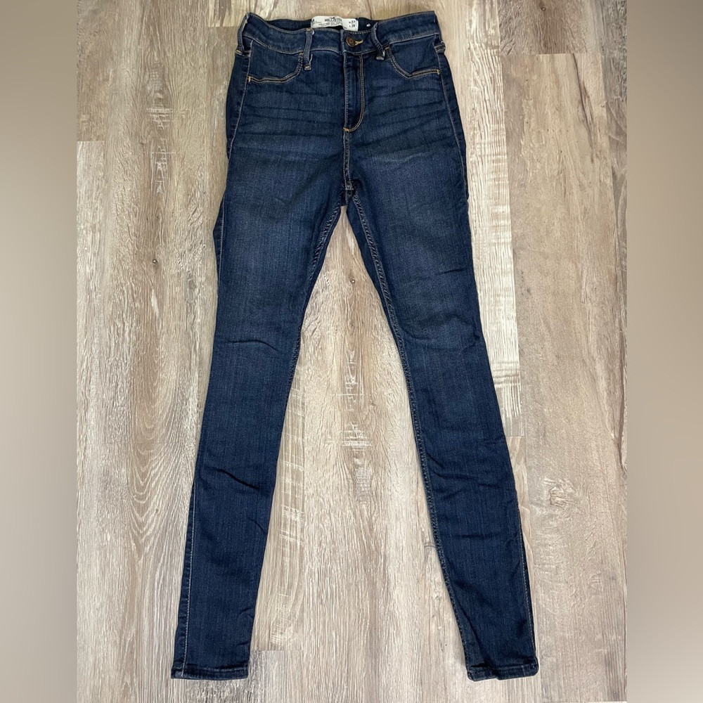 Hollister dark washed jeans (size 5)